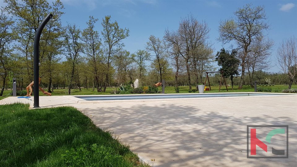 Istra - Bale,  Villa s bazenom na imanju od 32.000m2
