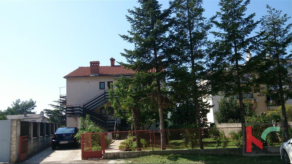 Pola, Stoja, Casa di 297m2 con un bel giardino di 543m2, ottima posizione