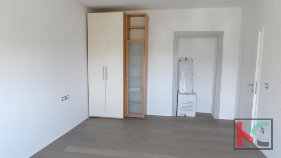Pula, Centar apartment 114,90m2 near Arena with a sea view
