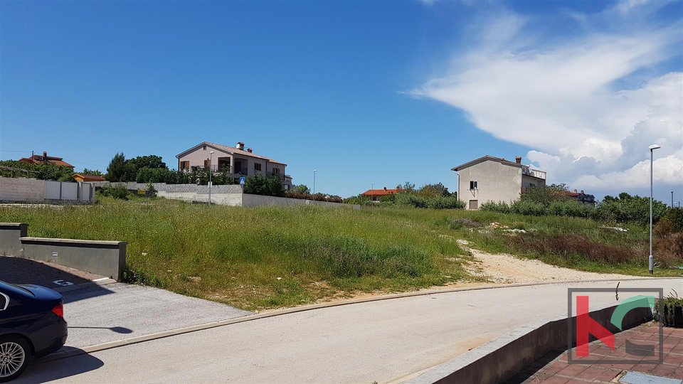 Medulin - Ližnjan, 1246m2 plot for the construction of apartments with sea view