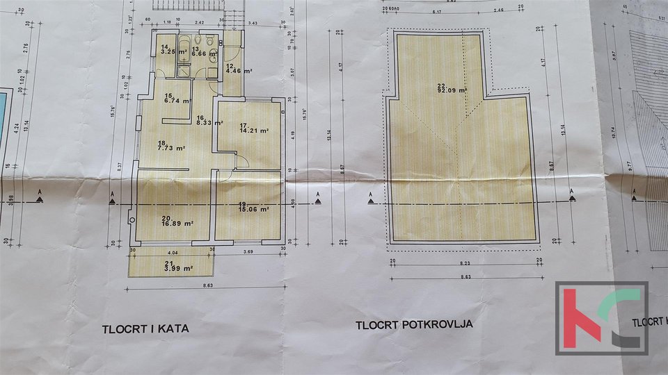 Pula, Center area apartment 159,39m2 with garage and garden