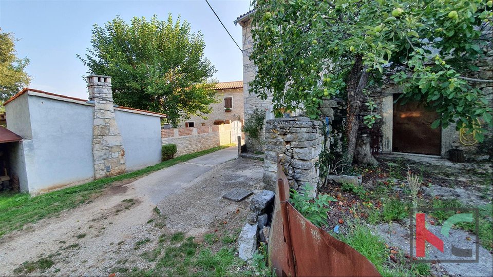 Istria - Barban - Glavani, vecchia casa istriana con giardino