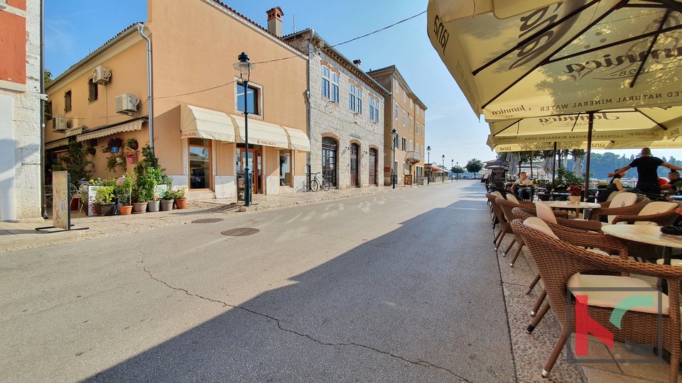 Rovinj - center, attractive cafe with additional apartment and perfect location I 20 m from the sea