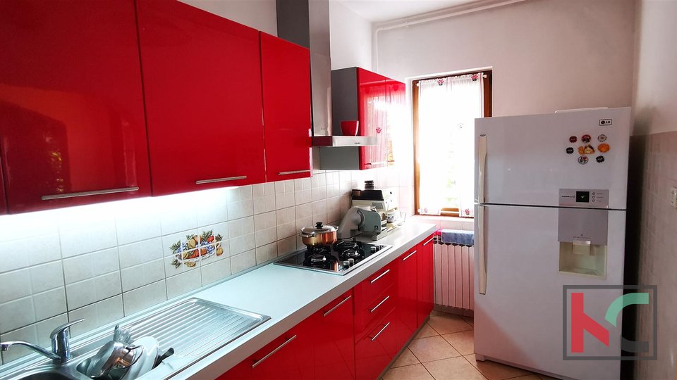 Pula, Šijana, attractive four bedroom apartment 167.97 m2
