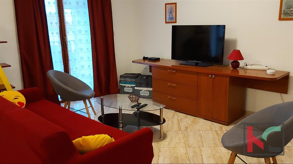 Istria, Pula, Stinjan due appartamenti con una superficie totale di 119 m2
