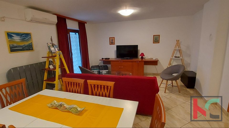Istria, Pula, Stinjan two apartments with a total area of 119 m2