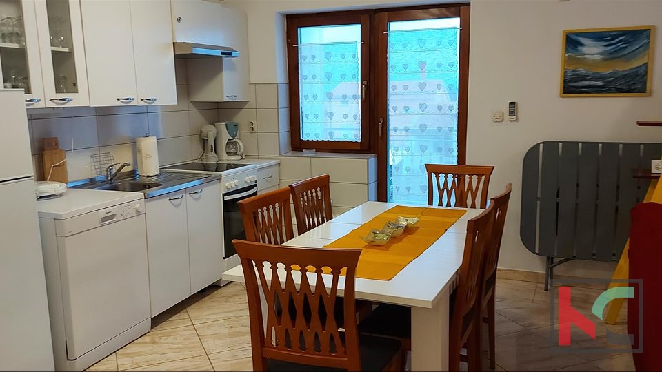 Istria, Pula, Stinjan two apartments with a total area of 119 m2