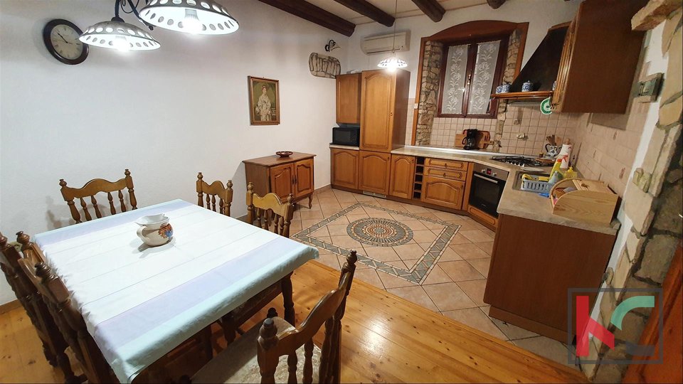 Istria, Šišan, casa 144m2 arredata in stile rustico