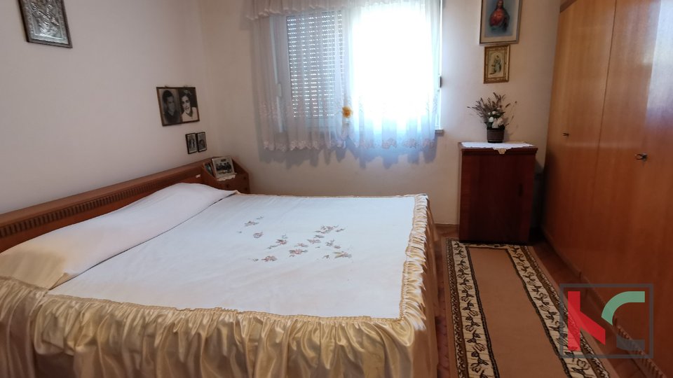 Pula, Veruda, 55,49 m2 dvosobno stanovanje na odlični lokaciji / garaži
