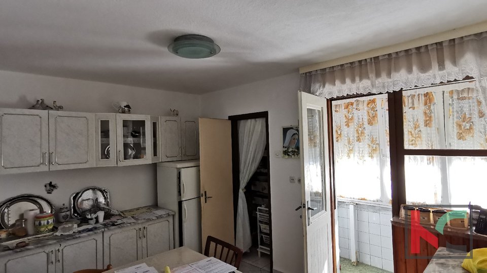 Pula, Veruda, 55.49 m2 two bedroom apartment in a great location / garage