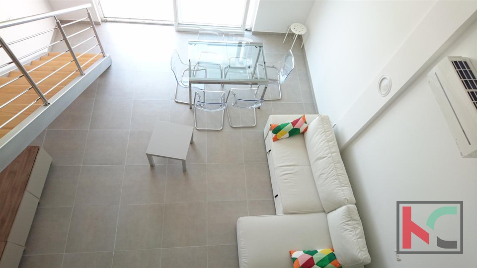 Istria, Peroj attraente appartamento al secondo piano 114m2 con vista mare / ARREDATO