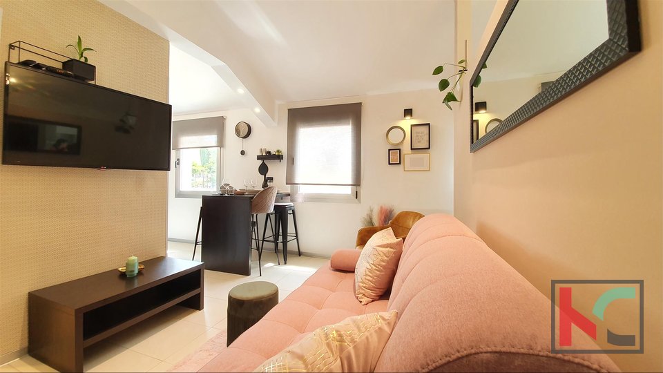 Pula, modernly furnished apartment in a new building - downtown, Kandler street