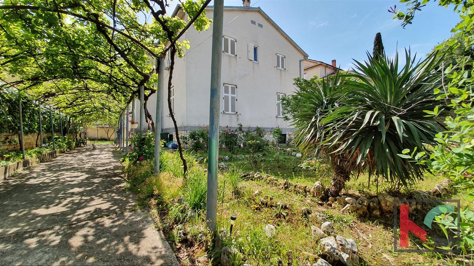 Istria - Pula, beautiful house on Veruda II large garden 729m2
