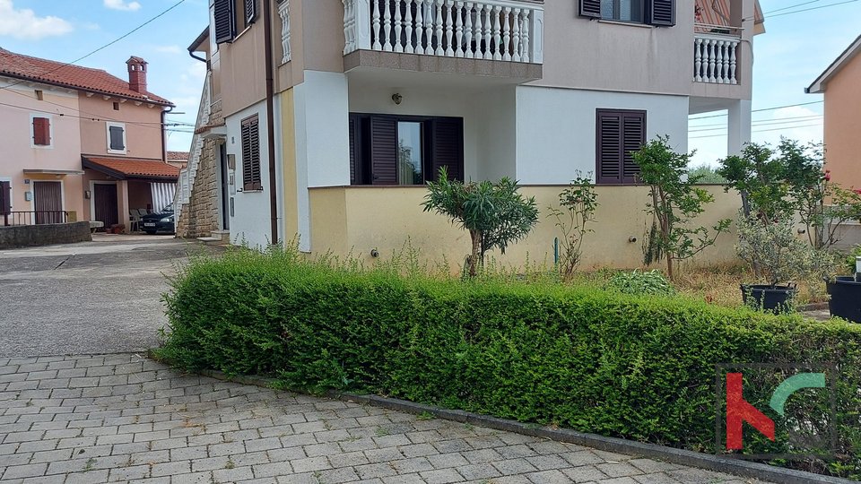 Istria, appartamento in posizione tranquilla al piano terra con ampio giardino di 500 mq