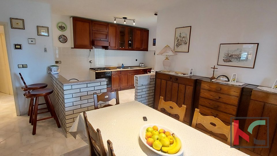 Istria, spacious apartment in a quiet location on the ground floor with a large garden of 500 m2
