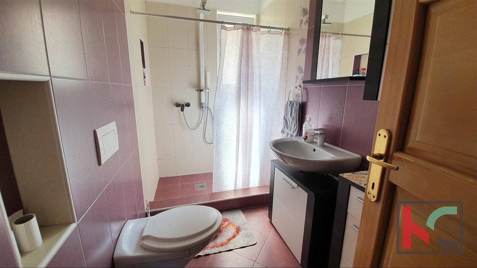 Istria, Marčana,  Loborika spacious detached house with three apartments garden 683m2