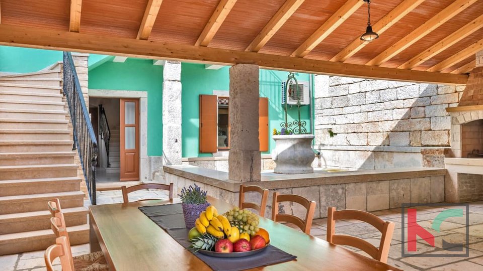 Istrien, Marcana, luxuriös eingerichtetes altes Haus 141m2 mit Pool und Olivenhain
