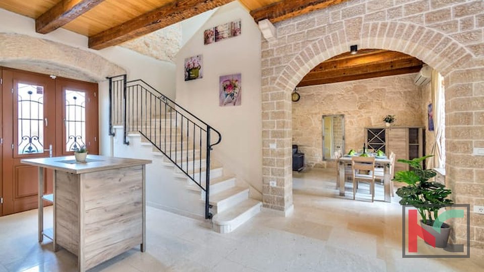 Istria, Marcana, luxuriously decorated old house 141m2 with pool and olive grove
