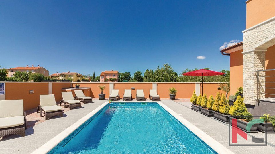 Istrien, moderne Villa mit Pool 337m2, in der Nähe von Pula