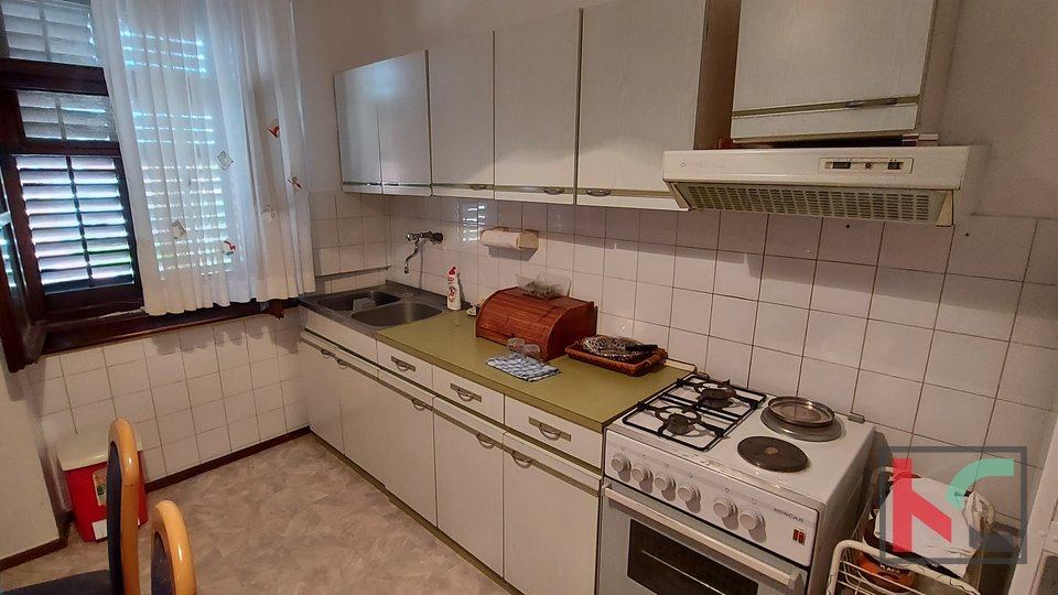 Fažana, stanovanje 86,48 m2, razdeljeno na 2 apartmaja
