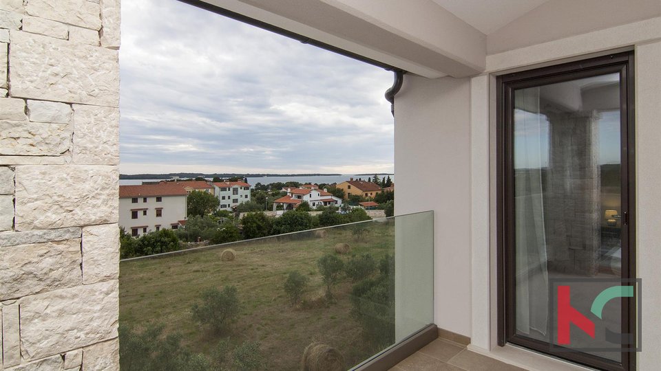 Fažana, luxury design house with a pool, panoramic view of the Brijuni