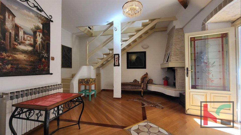 Pula, house in a quiet location in the city center