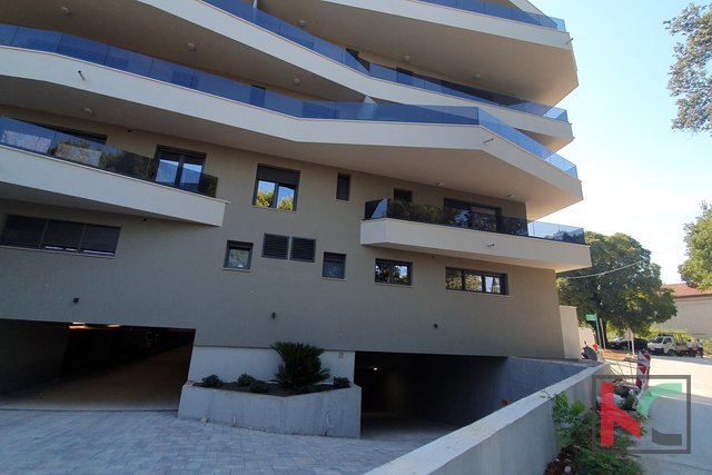 Pula, Stoja, new building 500m from the sea