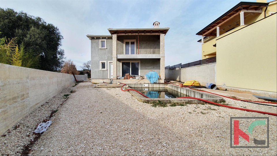 Istra, nova vila z bazenom na mirni lokaciji nasproti Brijunov