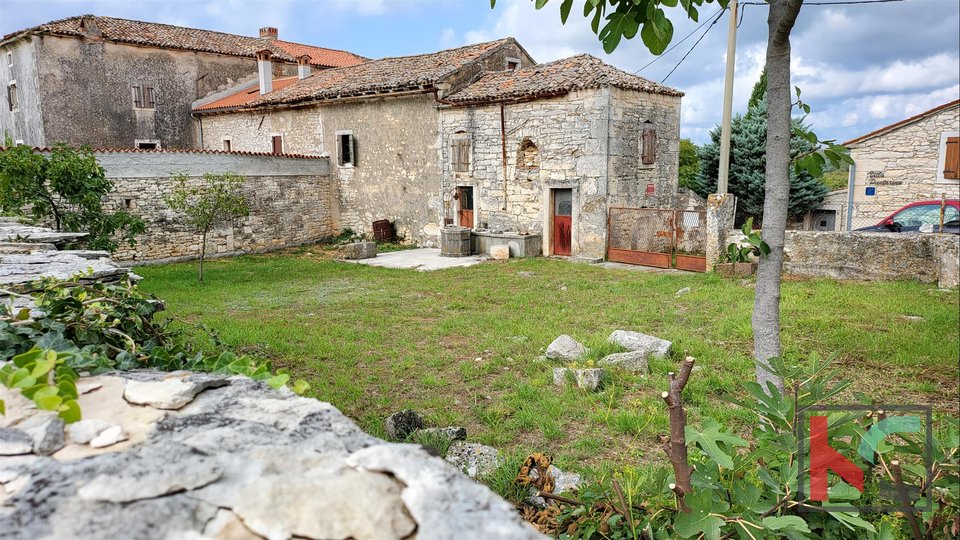 Istrien - Barban, altes istrisches Steinhaus mit Garten