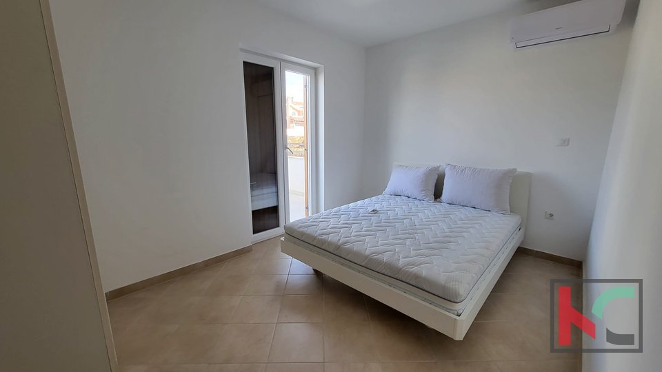 Istra, Premantura - Volme, štirisobno stanovanje 115,45 m2 z bazenom
