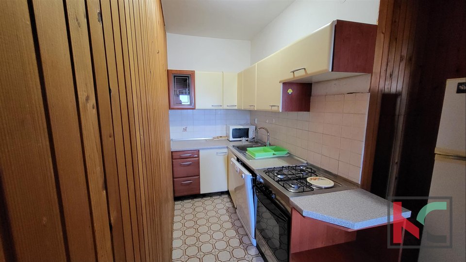 Pula, confortevole appartamento familiare 83m2 a Veruda con vista panoramica