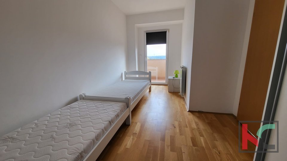 Pula, Monvidal, moderno appartamento con due camere da letto 80,05 m2 in un nuovo edificio con ascensore