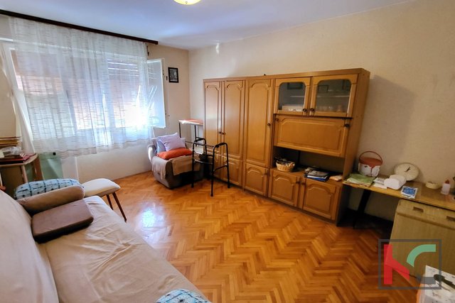 Pula, Stoja, appartamento con due camere da letto al secondo piano, ottima posizione