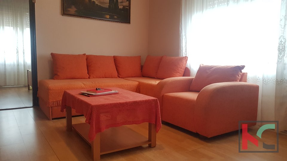 Pula, Kaštanjer, classic two bedroom apartment 46.79 m2 on the first floor