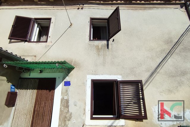 Istra, Marčana, stara kuća za obnovu nedaleko Pule