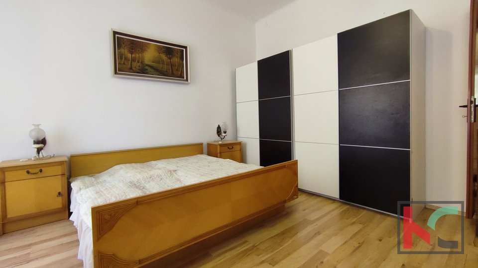 Pula, city center, apartment 87.49 m2, 100 m from the City Forum, opportunity for tourist rental