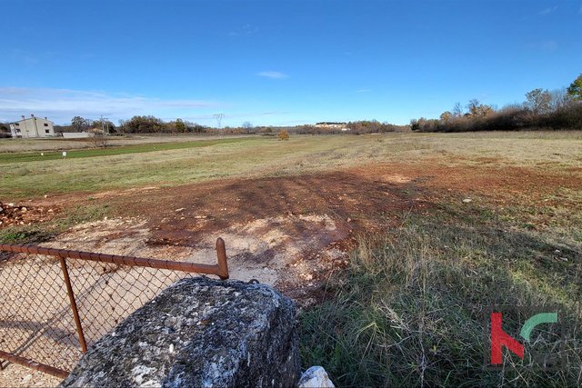 Istria - Marcana, 7026m2 combined building - agricultural land quiet location