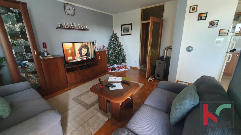 Pula, Veruda, family apartment 76.96 m2 in an attractive location, sea view