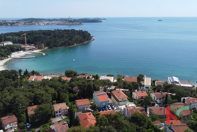 Istria - Rovinj, prestigious house only 40 meters from the sea and the beach II sea view