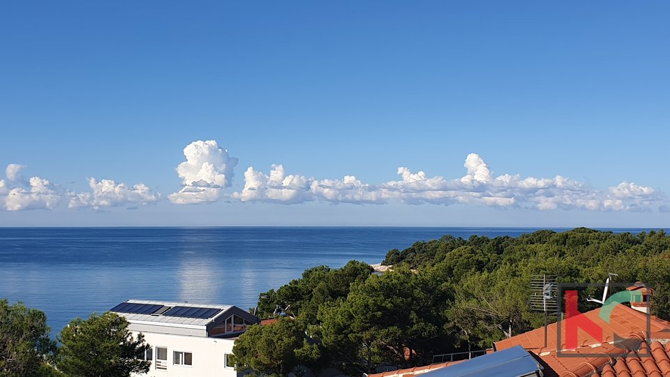 Istra - Rovinj, prestižna nekretnina na svega 40 metra od mora i plaže II pogled more