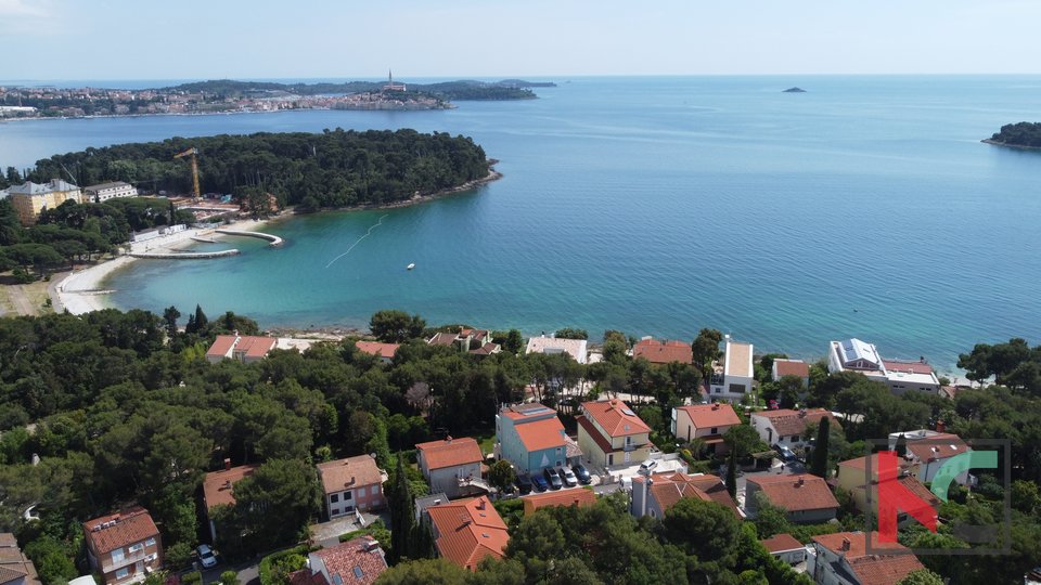 Istra - Rovinj, prestižna hiša le 40 metrov od morja in plaže II pogled na morje