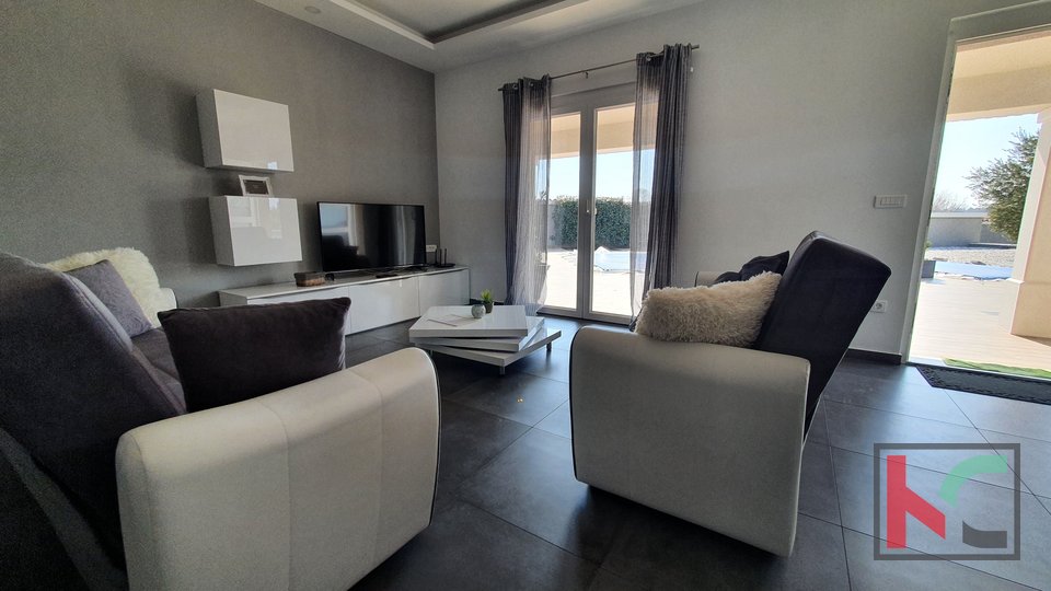 Istrien, Prodol, exklusives Einfamilienhaus mit Nebengebäude und Swimmingpool