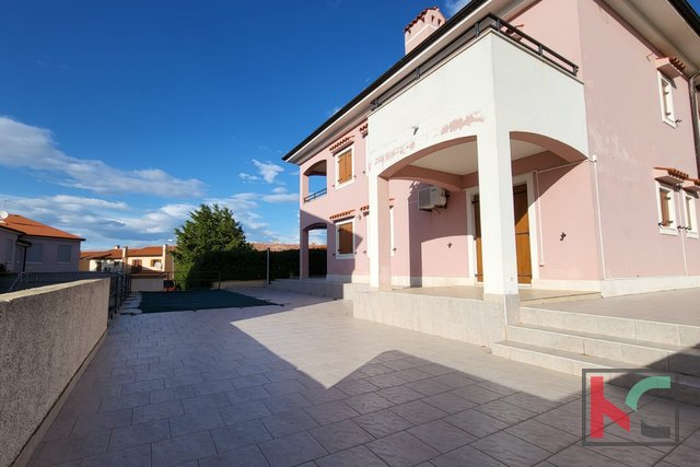 Istria, Premantura - Volme, appartamento 61,30 m2 con piscina