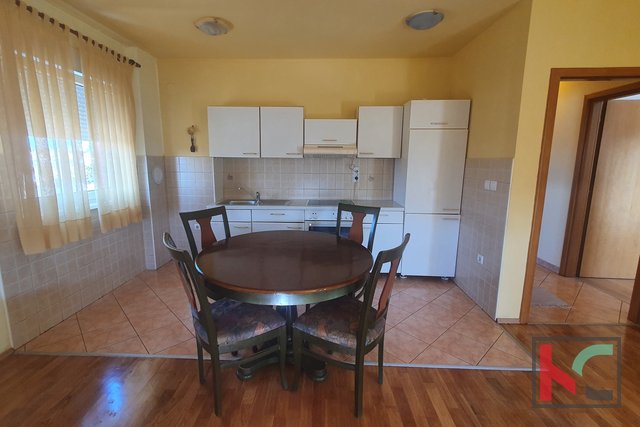 Pula, Valdebek, apartment 67.74 m2 family three bedroom apartment on the second floor