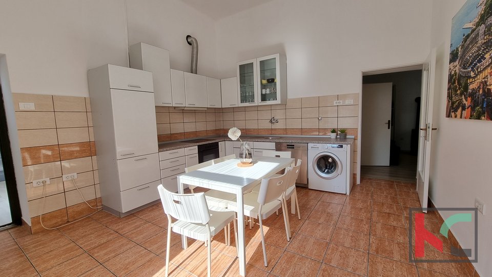 Pula, Veruda, apartment 83.78 m2 completely renovated