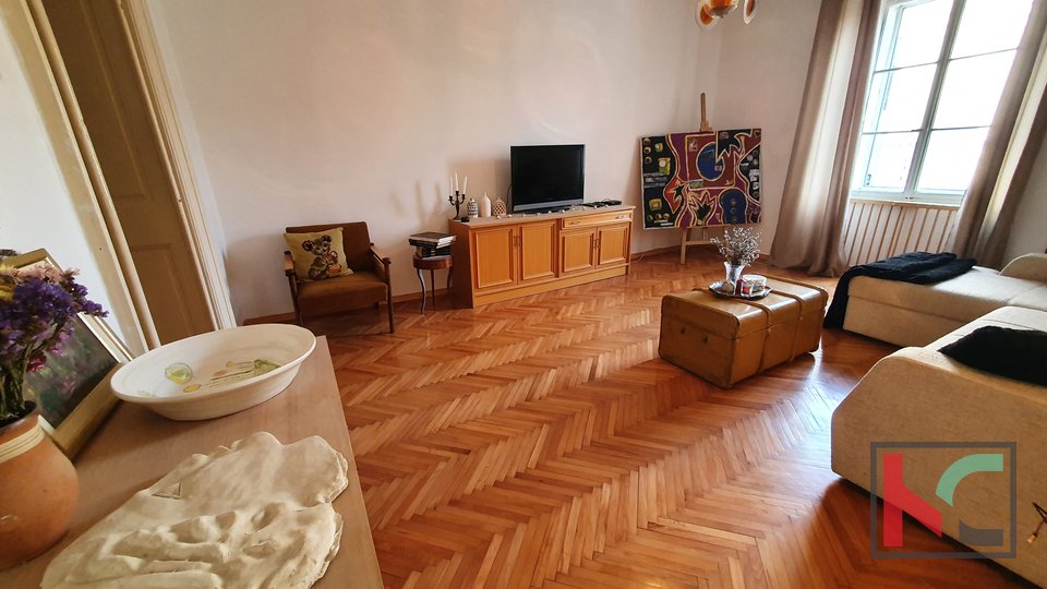 Pula, comfortable apartment 74.58 m2, 300m from the town market