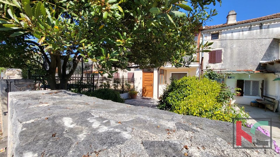 Istria, Lisignano, casa in pietra ristrutturata 112,00 m2