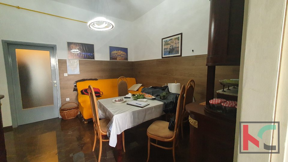 Pula, apartment 54.19 m2, downtown