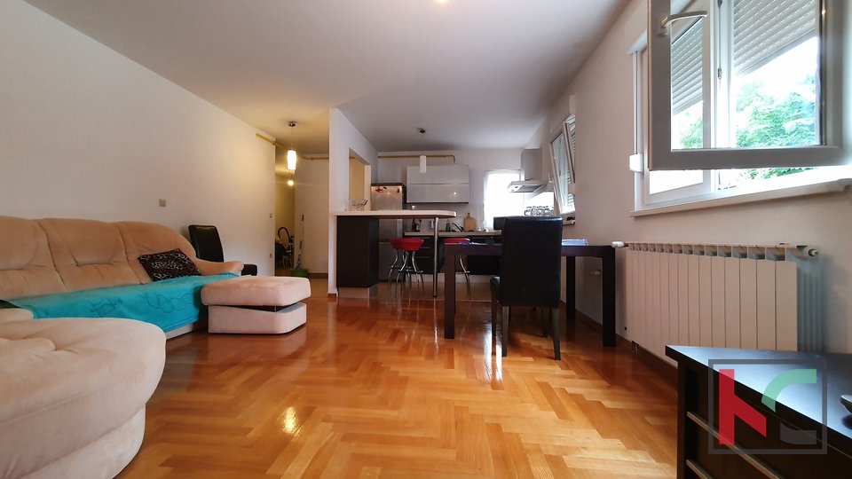 Pula, Veruda, comfortable apartment 100 m2 in a great location, close to the sea, new building