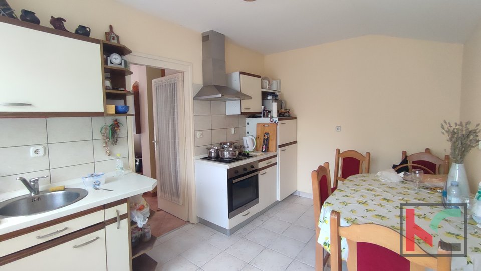 Istra, Premantura, hiša s 4 apartmaji, v bližini naravnega parka Kamenjak